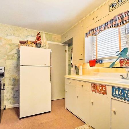 Artsy Getaway About 8 Miles To Downtown Kansas City! Independence Extérieur photo