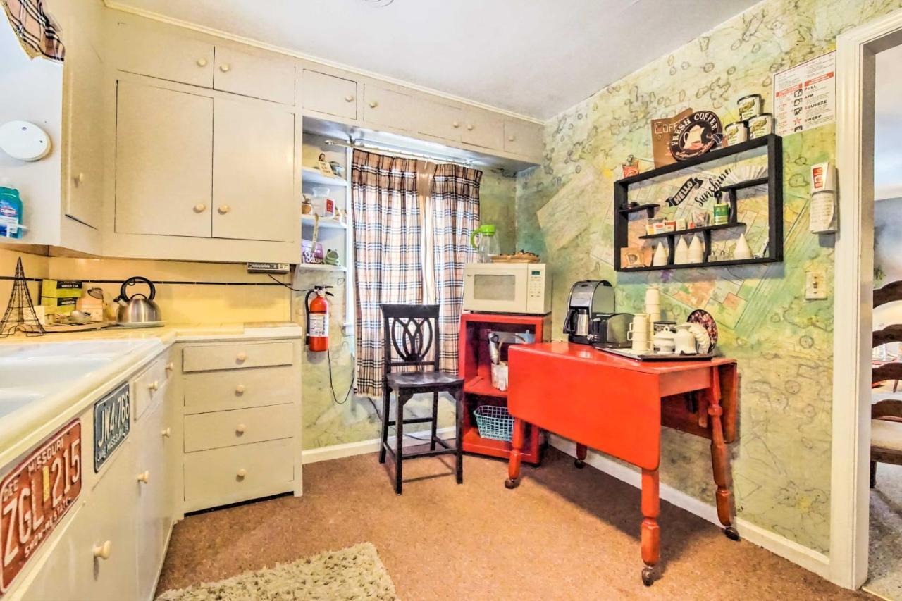 Artsy Getaway About 8 Miles To Downtown Kansas City! Independence Extérieur photo